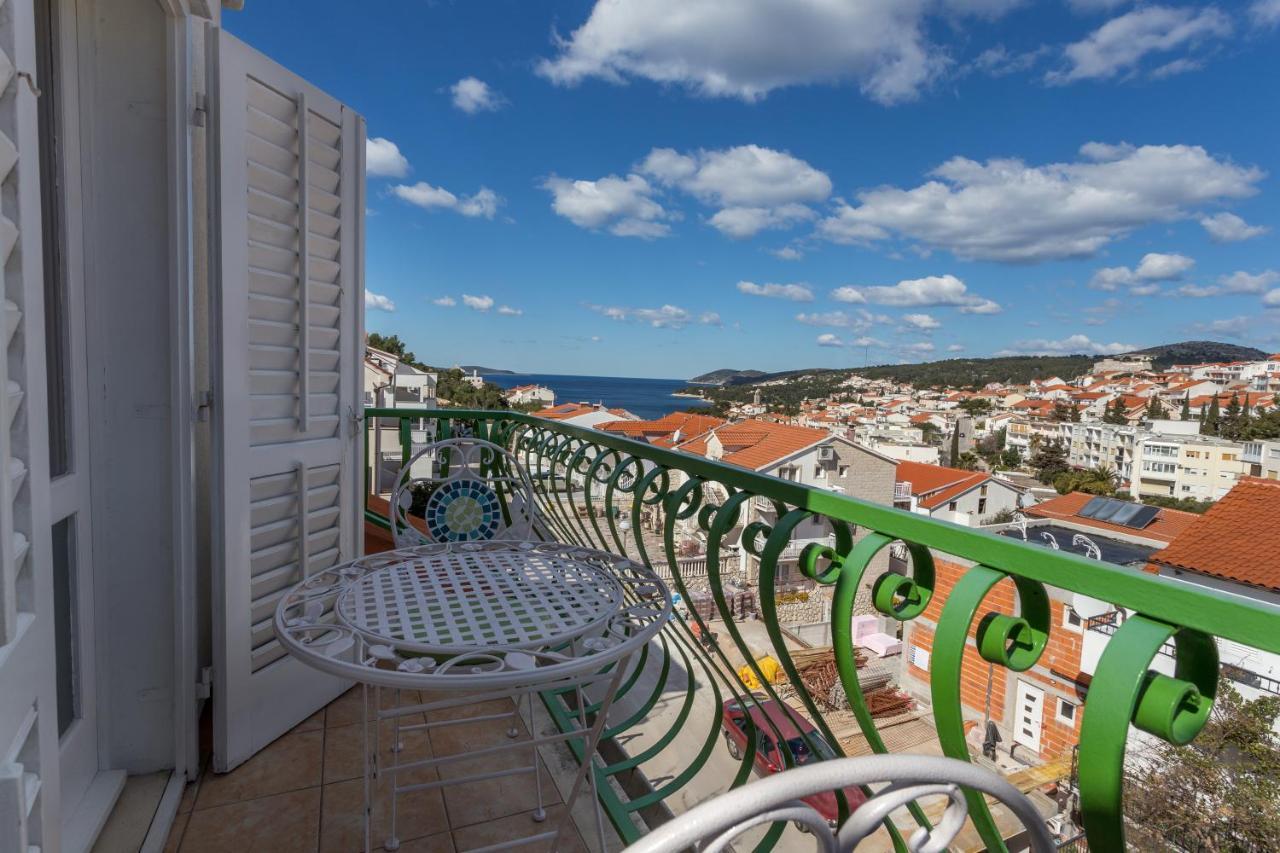 Apartments Marija Bibic Hvar Town Exterior photo